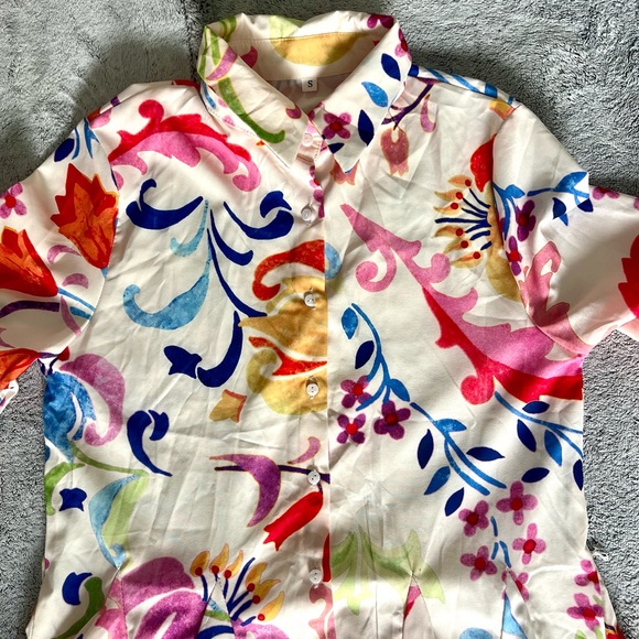 Short Colorful Dress - Picture 2 of 3